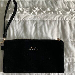 Scout Bag Kate Wristlet - Black Velvet NWOT
